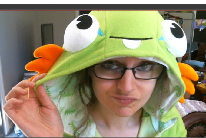 Nakedgamergirl’s pics and videos