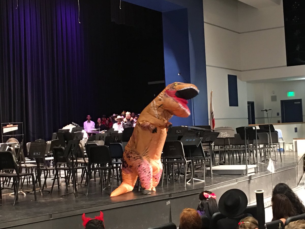 A little intermission entertainment tonight at the Halloween concert. Norco Intermediate rocked it. Can’t wait for the BDB! ⁦<a href="/NorcoHighSchool/">Norco High School</a>⁩ #WeAreNorco