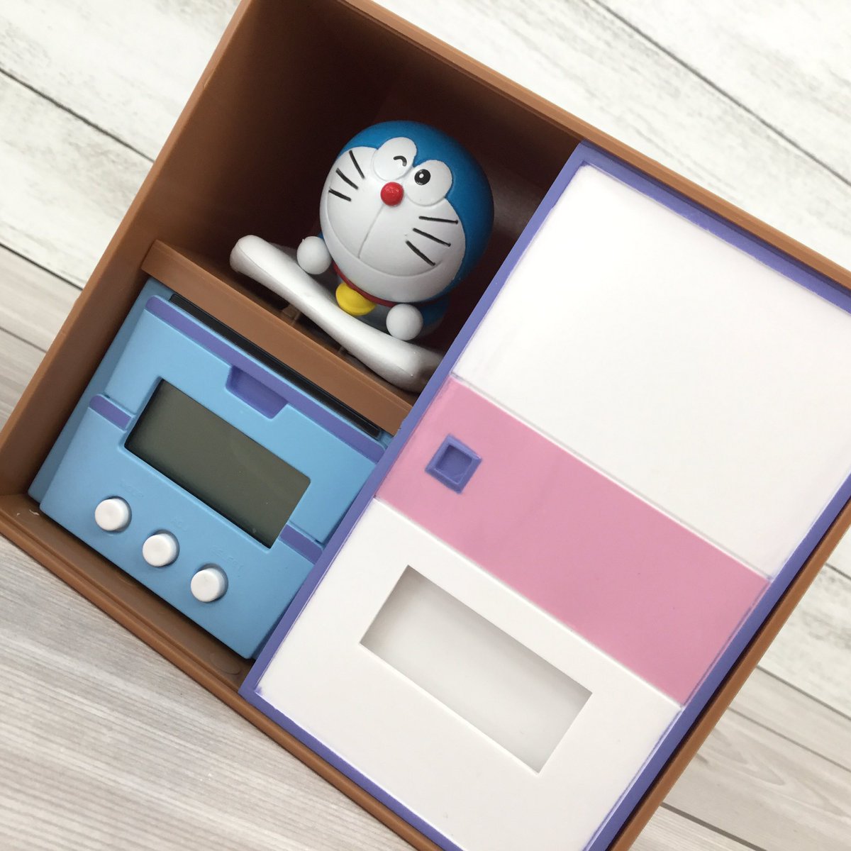 ট ইট র とるる どこでもキャッチャー 新景品入荷 ドラえもん 押入れアラームクロック ふすまを開けるとアラームon ふすまを閉めるとアラームoff