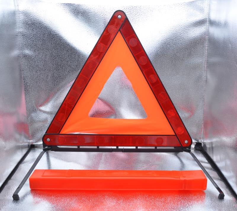 JSMledlights's tweet photo. Triangle base reflector warning sign warning signal ⚠️ 

#reflection 
#warningsign
#warning
#warning⚠️ https://t.co/8Y3R8XSyFD