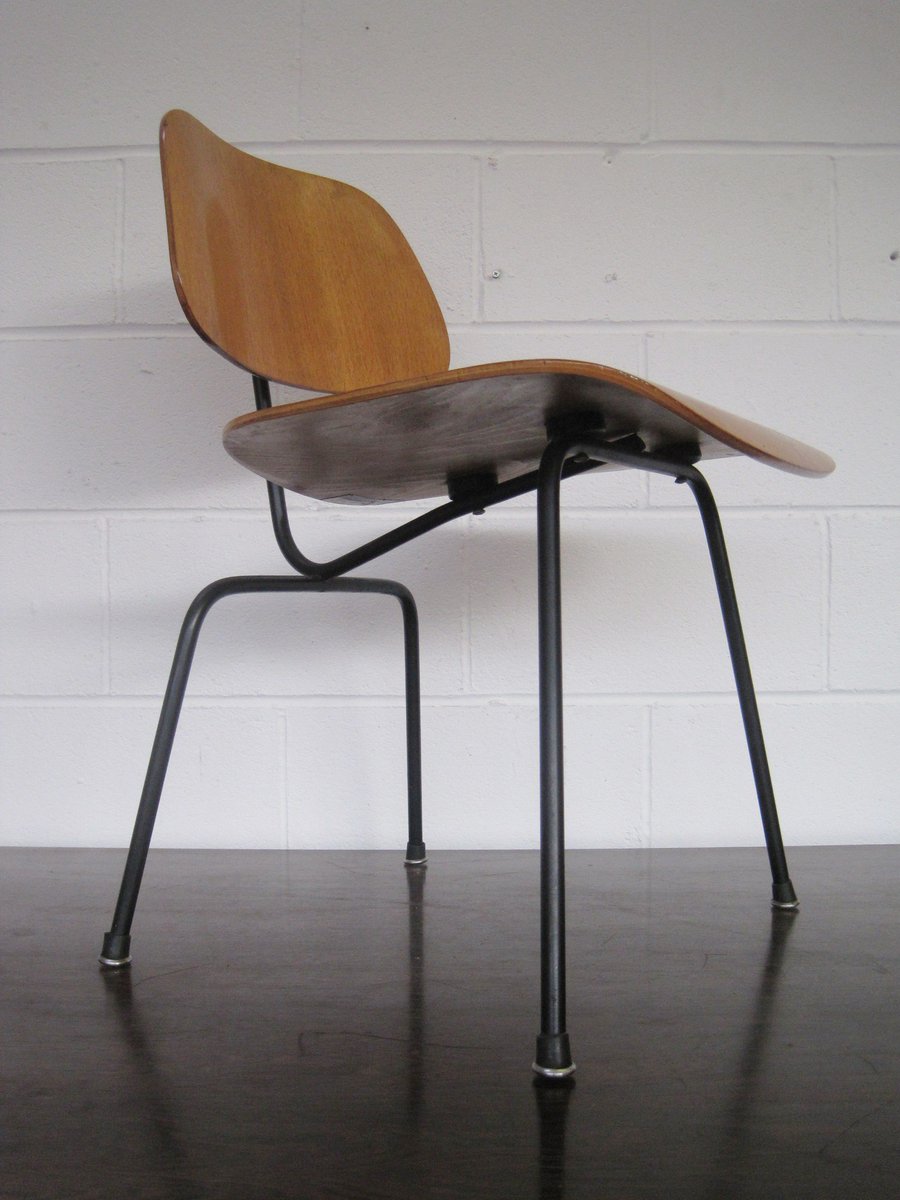 MattFragile's tweet image. Contrasting Colours, Exotic Veneers, Organic Forms, Cabinet Makers Guild, Multiple Design Awards @modernshows #DesignClassics #MOMA #NotOnYourHighStreet see modernshows.com/shows Advance tickets