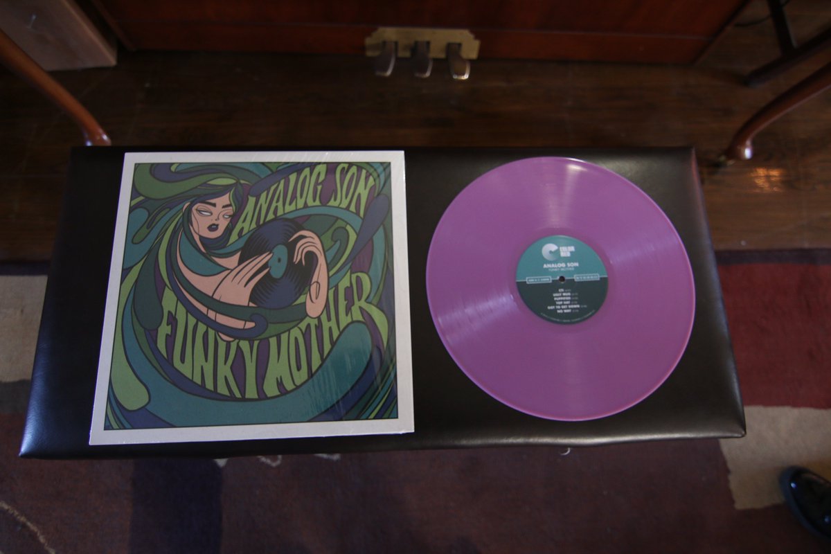 Analog_Son's tweet photo. What makes a "Funky Mother" even funkier? PURPLE VINYL! 🔮💜☂️

Cop your purple record here ---> https://t.co/RR1hrZaJRp https://t.co/gnHDWgOiBD