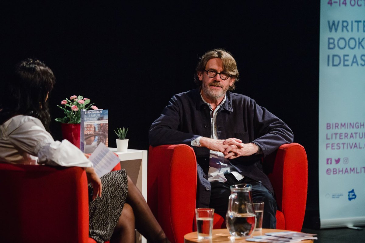 BhamLitFest's tweet photo. #Throwback to #BLF18! We all fell in love with @NigelSlater and @cookinboots when they came to the festival, and made a wet, cold, miserable Sunday into a joyous day for the sell-out audience. More photos: https://t.co/QDl7UBzxmf https://t.co/gJ7bAiZzFO