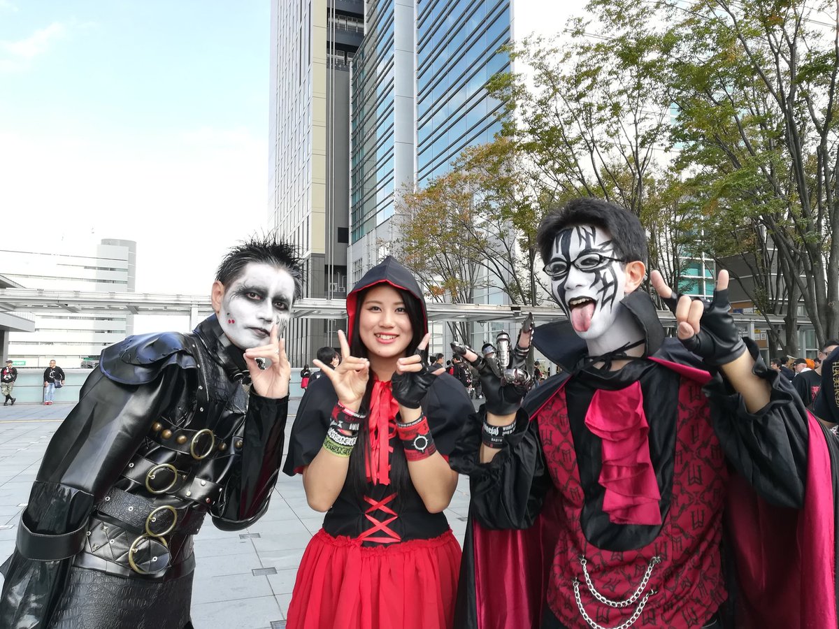 take444_metal's tweet photo. ホモじゃな��よ女子もいるよコレクション①
( ´,_ゝ`)
#BABYMETAL #WT2018 #幕張 #SSA #DNC https://t.co/yOTSftrgOe