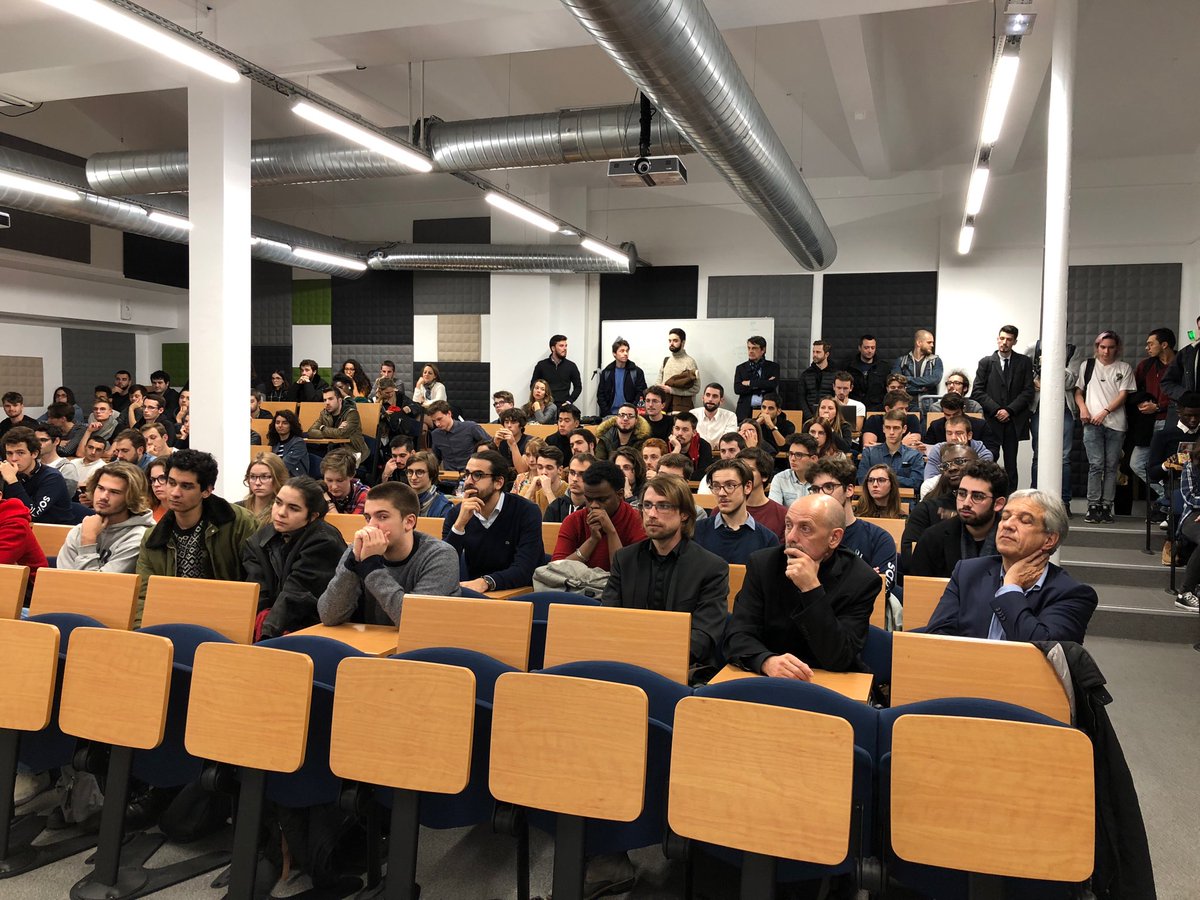 Let's do HACK !
En partenariat avec <a href="/EduLabFrance/">Le Lab de L'Education</a>, #hetic a rassemblé plus de 200 personnes : étudiants, intervenants et familles pour collaborer et penser l'école de demain.