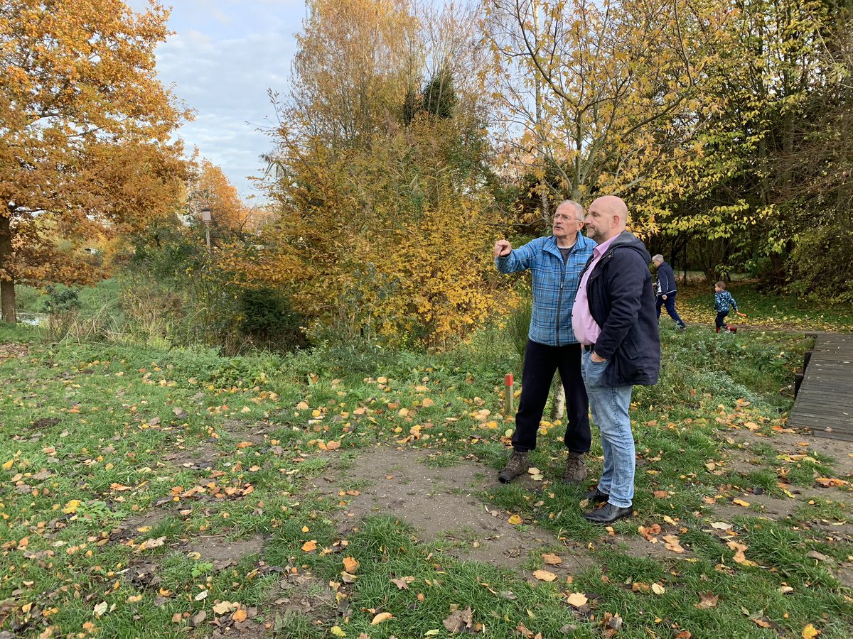 Met wethouder @janomdehoek langs bewonersgroepen die actief zijn in het groenbeheer in <a href="/almere/">almere</a>. Natuurlijk ook bij Zelfbeheer Hoekwierde <a href="/Almere_Haven/">Almere Haven</a>