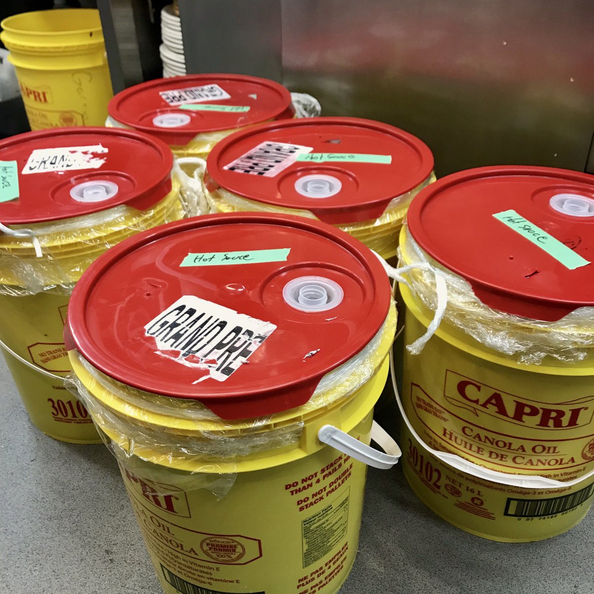 Our chef just made some White Hot Sauce！<a href="/LeCaveauGP/">Le Caveau Restaurant</a> 
See you in a few months！
#localfood #supportlocal #localpeppers #Wolfville #grandprewines