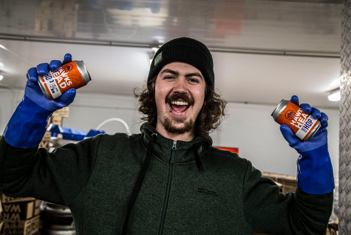 HawksheadBrewer's tweet photo. WELCOME TO THE WORLD LIL GUYS!!
Jay & Dave have been canning #FiveHop and #SessionIPA today!
#lilguys #bigflavour #canning #canwedoit #yeswecan #beerfromthelakes #hawksheadbrewery https://t.co/JJpxTGz7iN