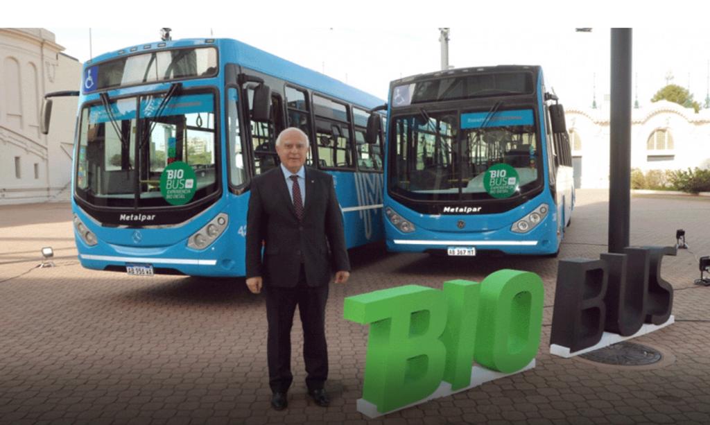 GeeseVeronica's tweet image. #BioBus #biodiesel un mercado provincial de biodiesel 🍃 ES POSIBLE, vamos a trabajar con los privados porque tiene beneficios ambientales, económicos y sociales, el campo y la industria aportando soluciones 👏👏💚m.lacapital.com.ar/economia/santa…