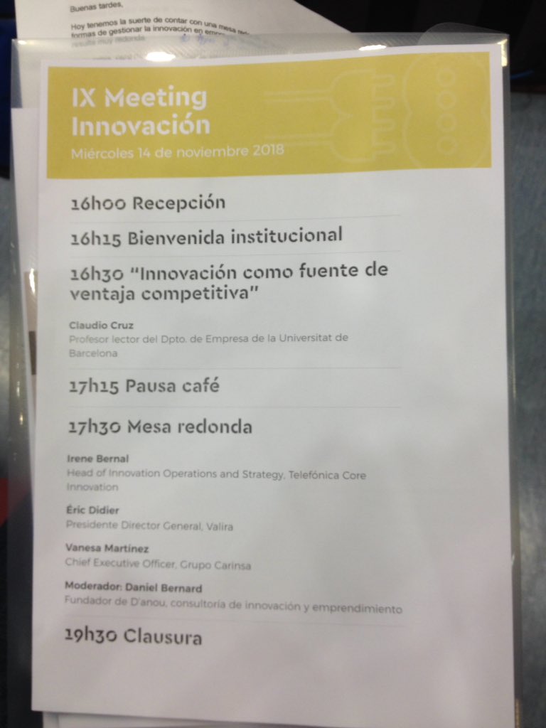 A punt per començar a moderar la taula rodona del IX MEETING DE DIRECTORS D'INNOVACIÓ de la <a href="/UBFacEcoiEmpres/">Facultat d'Economia i Empresa UB</a> #innovacionub