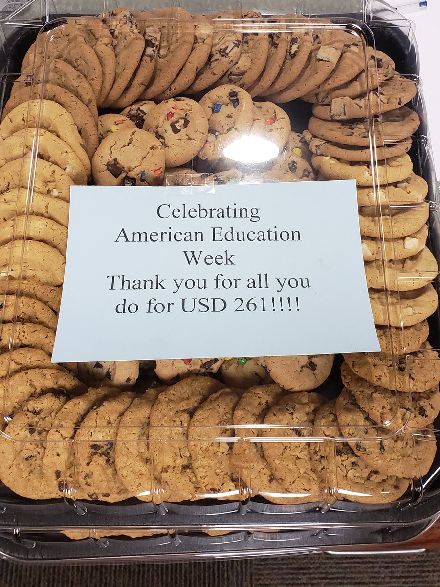 thaight's tweet photo. I love that we work for an awesome school district who appreciates their staff!! #USD261derful https://t.co/HIgPigrb0N