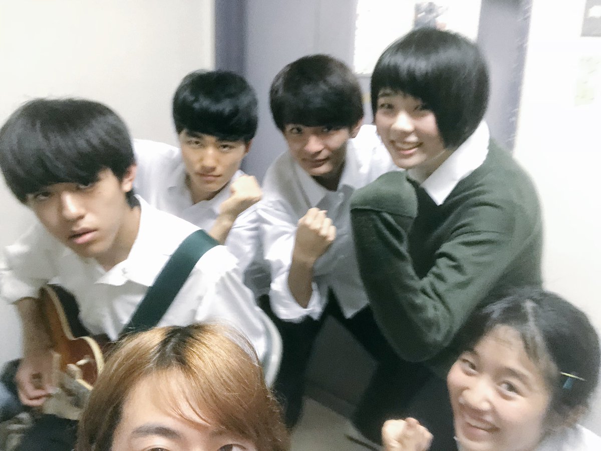 宣伝しまーす！

11月17日に 保土ヶ谷公会堂 っていう相鉄星川のお隣で開催の【ほどがやバンドバトル】に出場します！！！

satellitesはお昼休憩を挟んだすぐあとに出てきます！

寝坊してもギリ間に合うね！#-[⌒ᴗ⌒]-#