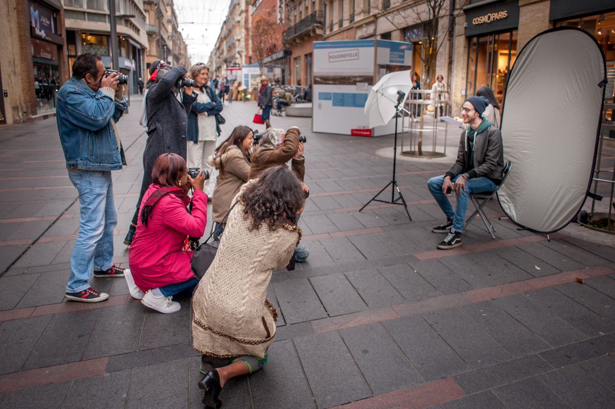abellweb's tweet photo. Hier c'était atelier Portrait De Rue. Vous avez été plus de 25 personnes à prendre la pose pour nous. Merci pour votre gentillesse, votre écoute et votre disponibilité. #UneBelleRencontre #reflet31 #PortraitDeRue #ConfianceEnSoi #EstimeDeSoi #photoderue #streetphotography https://t.co/3lNJK0Cnq2