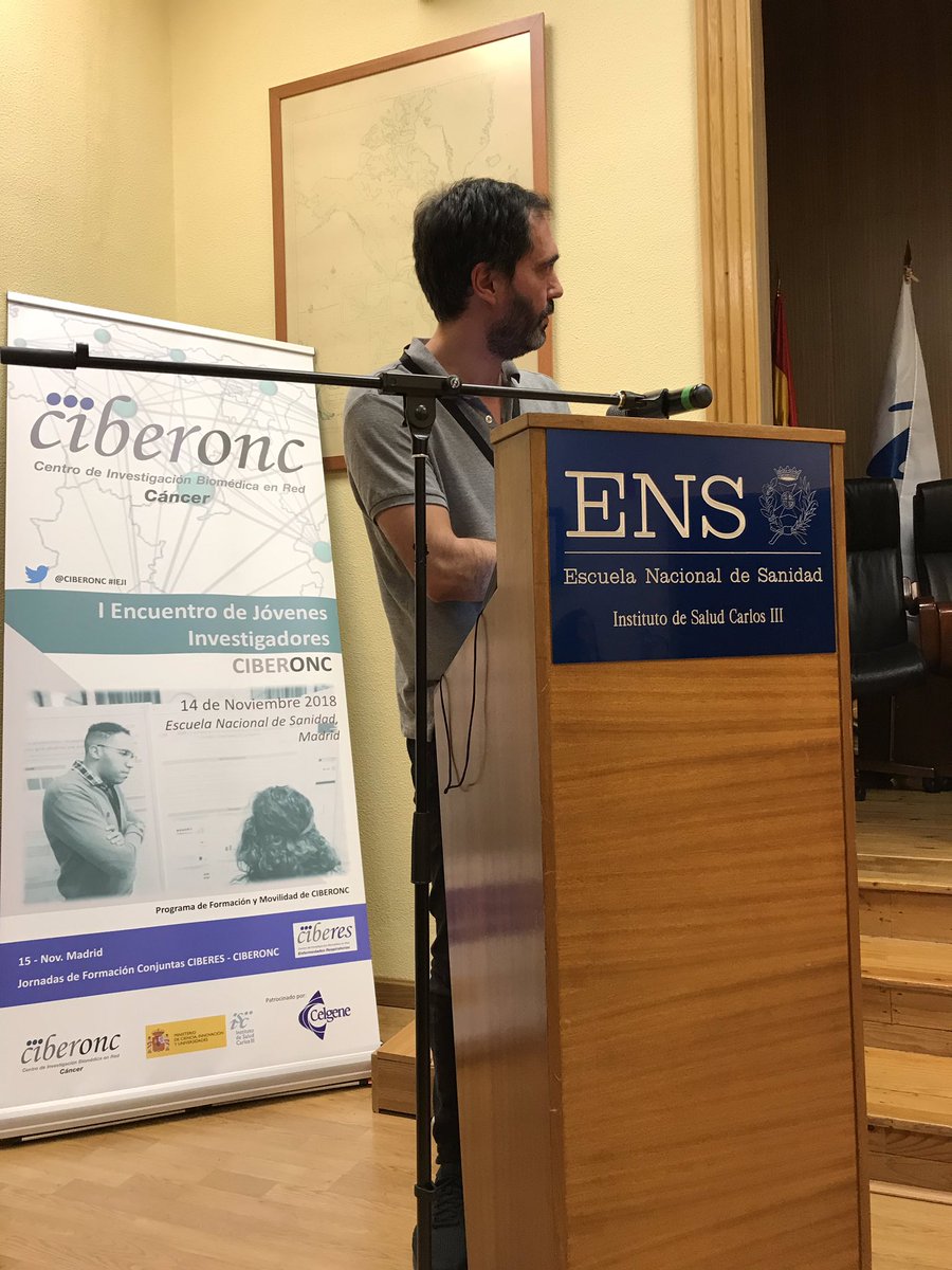 b_romancanal's tweet photo. Ponencia de Víctor Quesada, líder del Módulo de Trabajo Càncer Bioinformatics &amp; Omics de @CIBERONC en el #IEJI. https://t.co/EzdlX0viYn