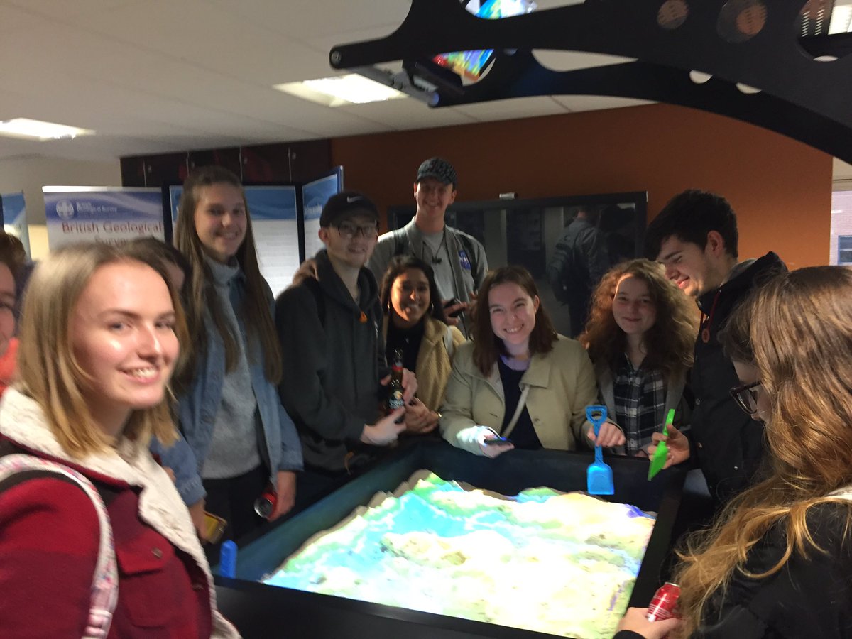 BritGeoSurvey's tweet image. Good end to the day at the @GeolSoc Careers Day at @BritGeoSurvey - our sand pit has been esp busy all day - here are @DerbyUni geo students hard at work !#DerbyGeo
