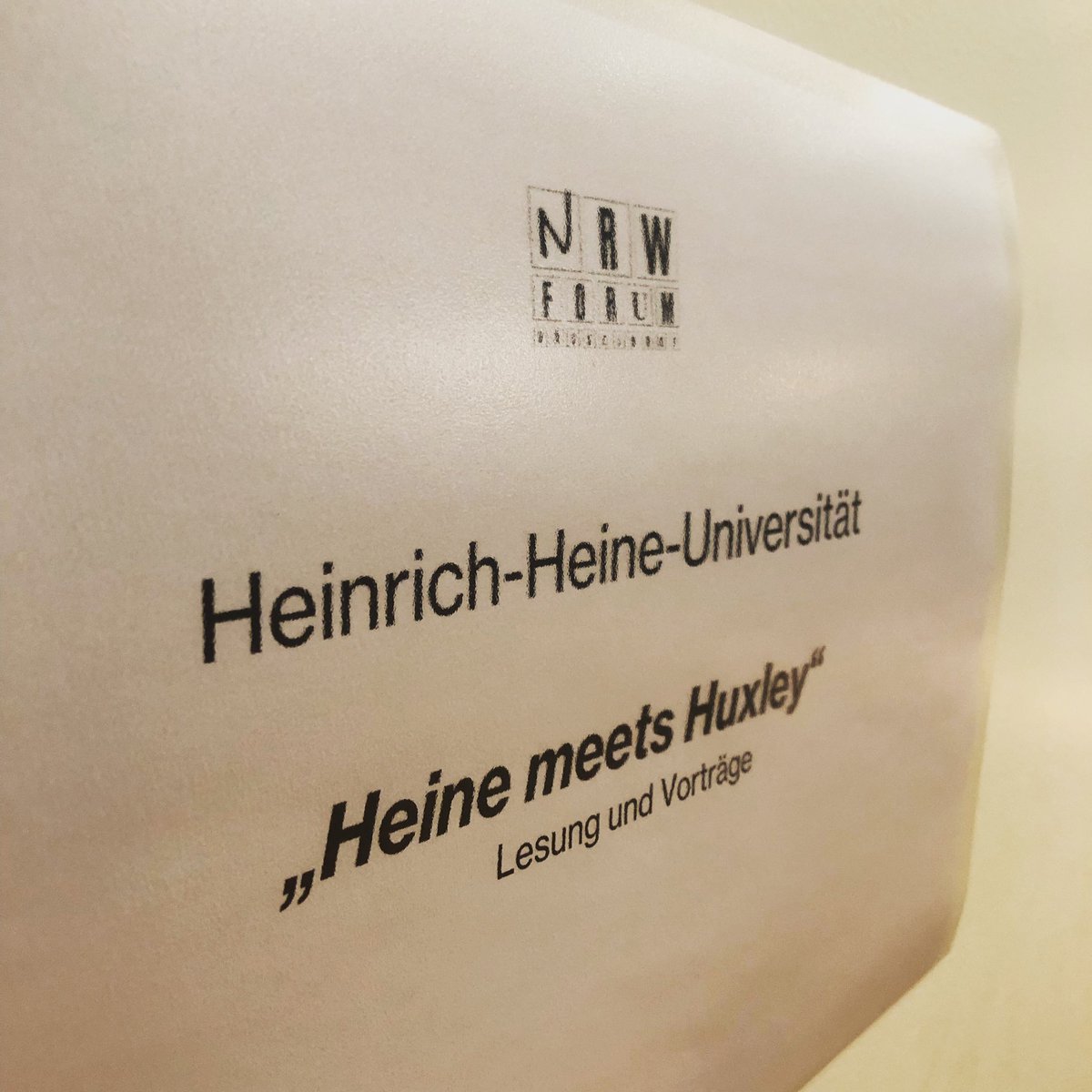 HmH_HHU's tweet photo. Gleich gehts los! @NRW_FORUM @hochschulradio @TimTheNewMan https://t.co/LjTMF4ab19