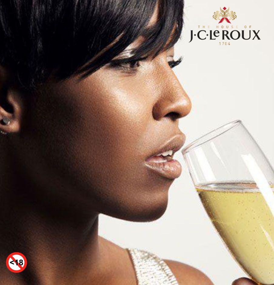 JCLeRouxNG's tweet photo. #JCleRoux the Sparkling Wine filled with bubbly goodness
#PopToRelease #Smile #TheGoodLife #Sparkling #Winesday https://t.co/AURKlleHQQ