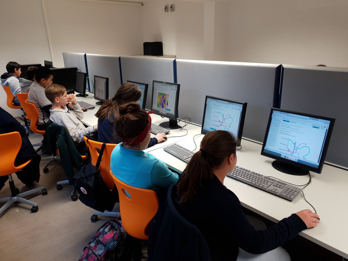 teckids_eV's tweet photo. Die Realschule @Boltenheide in #Wuppertal ist erste Freie-Software-Pilotschule und hat sich uneingeschränkt zu digitaler Freiheit, #FOSS und #OER bekannt. Hier berichten wir über die erste Phase mit Umstieg auf @Skolelinux_DE: https://t.co/UVnyXbmKnh https://t.co/yLtdTG6Z89