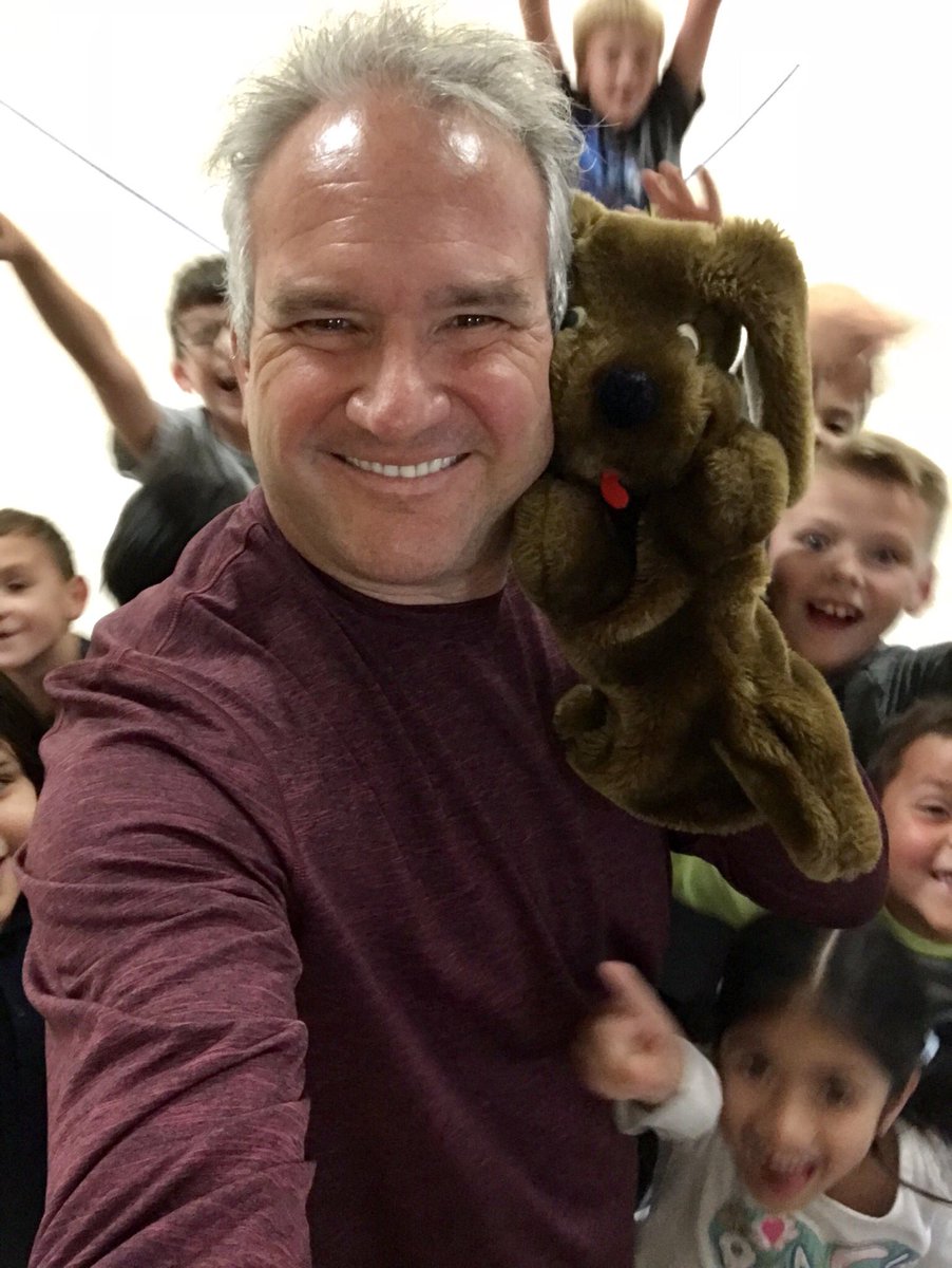 arete14's tweet photo. My Co-Teacher Floppy!
Benefits of puppet based learning: Thought Provoking, Captures Childβs Attention, Builds Better Relationships, Design Thinking w/Building Own Puppet & Adds Magic to the Educational Message.
#HTSDstrong
@WeAreHTSD
#htsdpride
#differencemakerHTSD https://t.co/fmY0XGxQuH