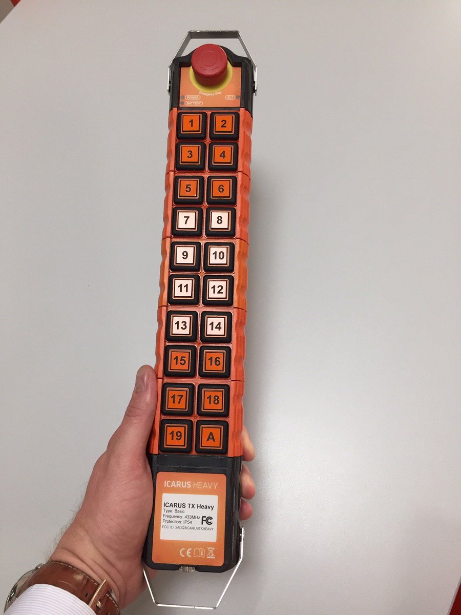 icpgroupnl's tweet image. Klaar gemaakt voor een mooi project #20knops #afstandsbediening #radioremotecontrol #20button om deuren te openen. ICARUS TX Heavy en TX Mini ontvangers.
