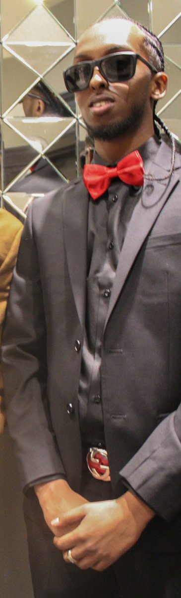 Seeking public assistance to identify a man in
relation to the Carruthers Avenue homicide tinyurl.com/ycarwme6
 / Appel au public en vue d’identifier un individu relativement à l’homicide sur l’avenue Carruthers tinyurl.com/y7pdnrhb
#ottnews