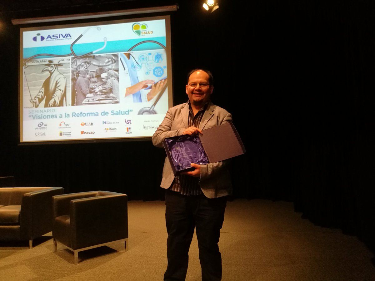 DeeplabTECH's tweet image. DeepLab TECH primer premio de innovación tecnológica en salud ASIVA 2018 @somosasiva @arkantos2040 @inf_unab_vm @rominabot