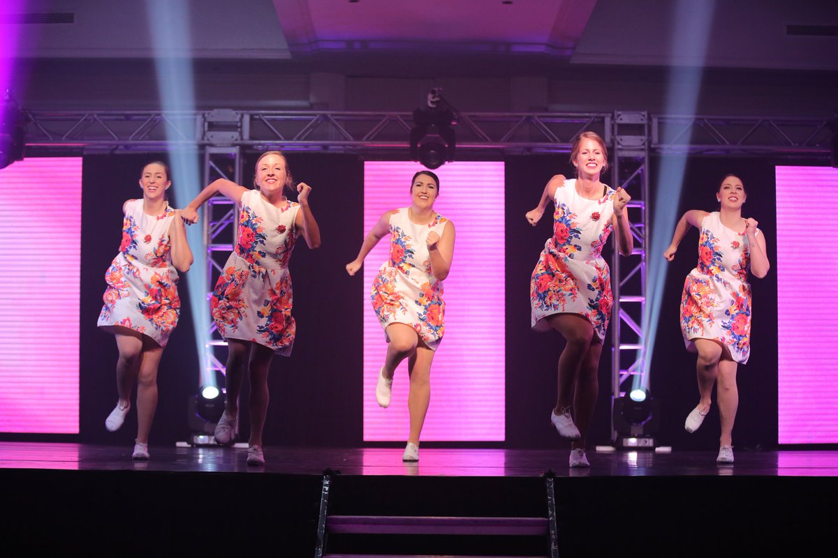 We are on the search for innovation, artistry, and technique through our Emerging Artist Choreographic Festival!  Follow the link below for more details, and to see past season winners!

bellamoxi.com/choreographic-…