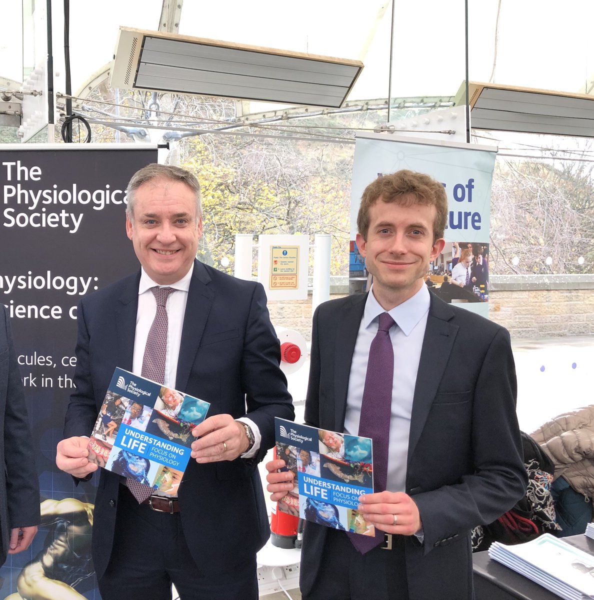 Thanks to Minister for Further Education, Higher Education and Science @RichardLochhead for taking the time to discuss why studying physiology opens doors to so many exciting careers. Take a look at our new careers booklet! physoc.org/sites/default/… #satp18