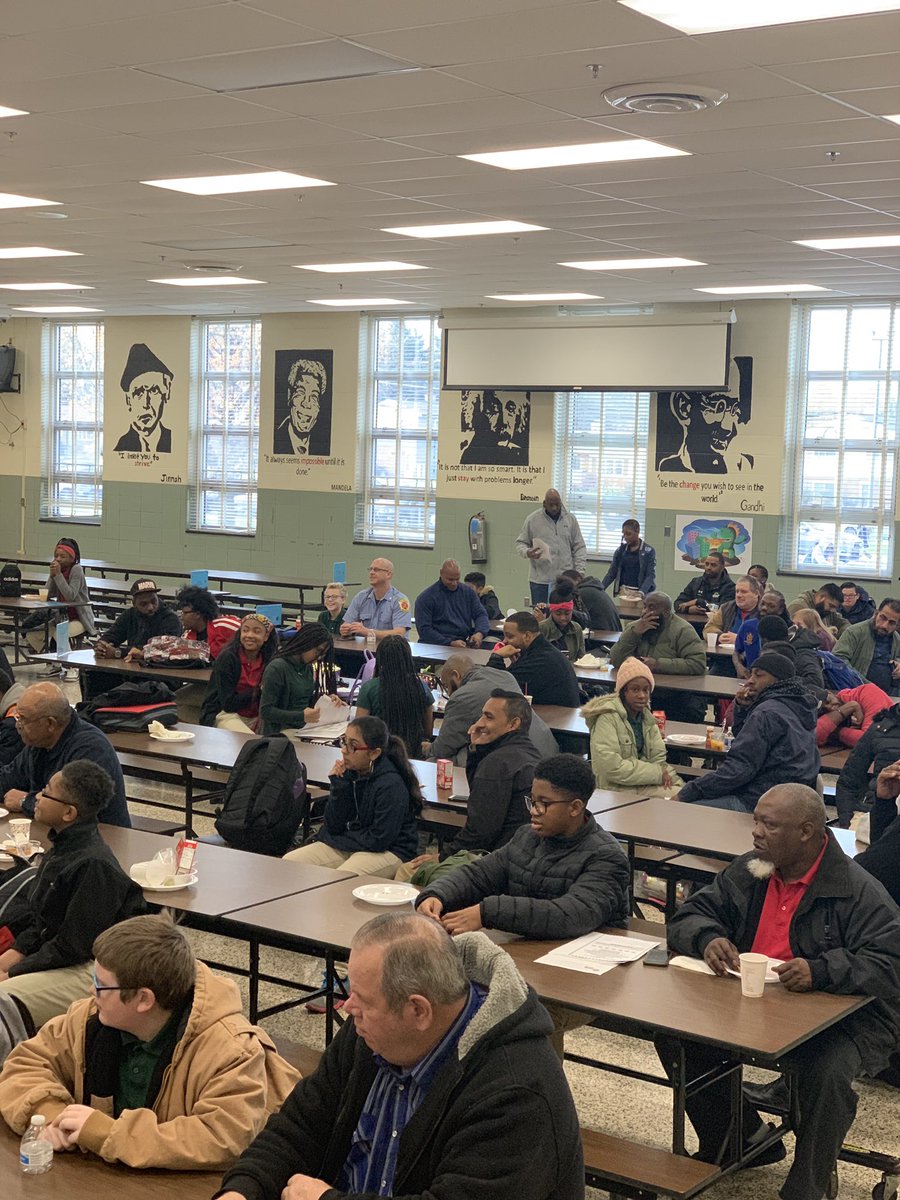 For #AmericanEducationWeek, today @SwaMagnet hosted โDoughnuts With Dad.โ It was so nice to see so many fathers at school so early! โจ#ItTakesAVillage โ at South West Academy