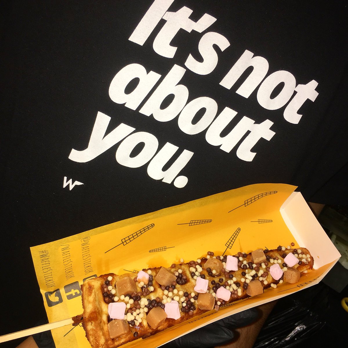 WaffleStickUK's tweet photo. Download @wingmanapp create a profile for your friend- start swiping for them! ๐คท๐ปโโ๏ธsimple!
If youโre lucky to be at @uniofgreenwich Tomorrow, once youโve downloaded youโll get a FREE Wafflestick! It really isnโt about you...๐คท๐ปโโ๏ธ๐๐
#wafflestickuk #wafflewednesday #wingmanapp https://t.co/Vq4iUZlXLq