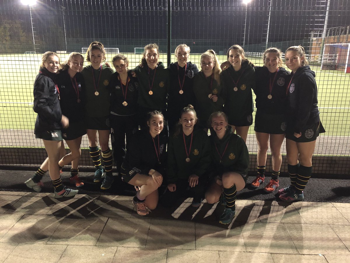 GordonsPEDept's tweet photo. Thank you @KCSGirlsSport for a great afternoon of hockey! Great work and performance from the girls to finish runners up in the tournament! #teamgordons #thesegirlscan https://t.co/yboEEwQcLQ