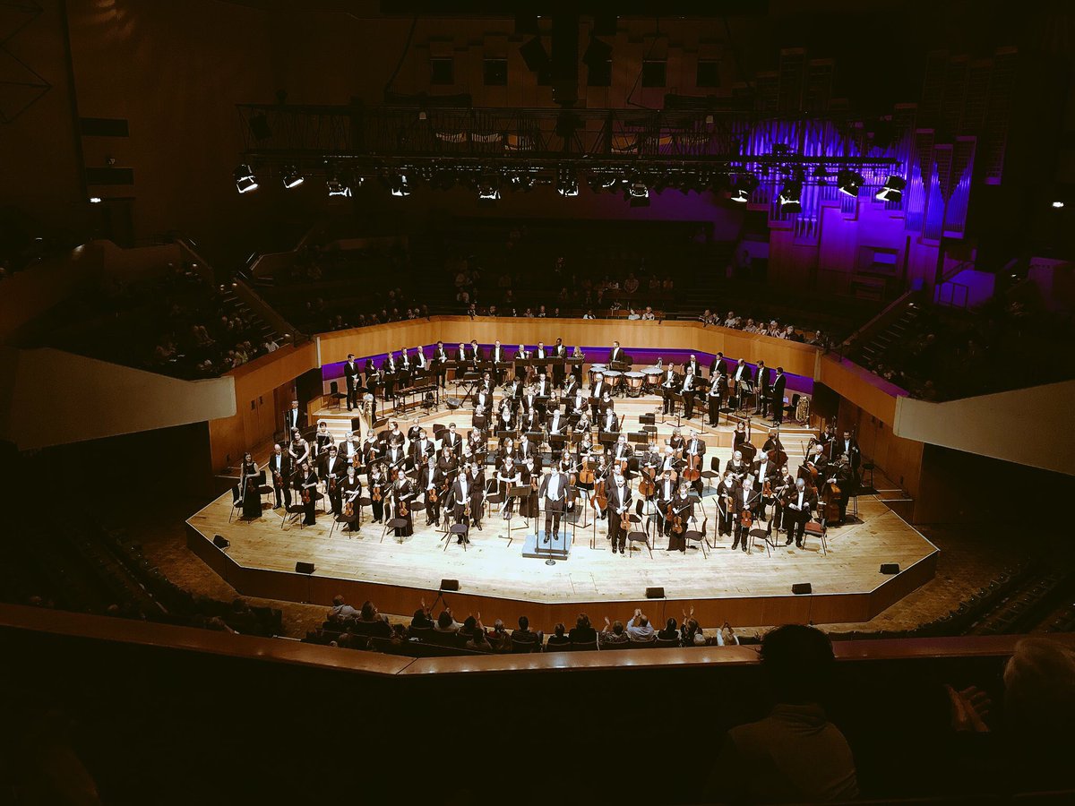 very excited for tonight’s #rwcmd symphony orchestra concert <a href="/stdavidshall/">St David's Hall</a> 🎵 #newmusic from <a href="/Rhian_Samuel/">Rhian Samuel</a> and I can’t wait to hear it! ✨ + always good to hear some #Boulanger 🇫🇷