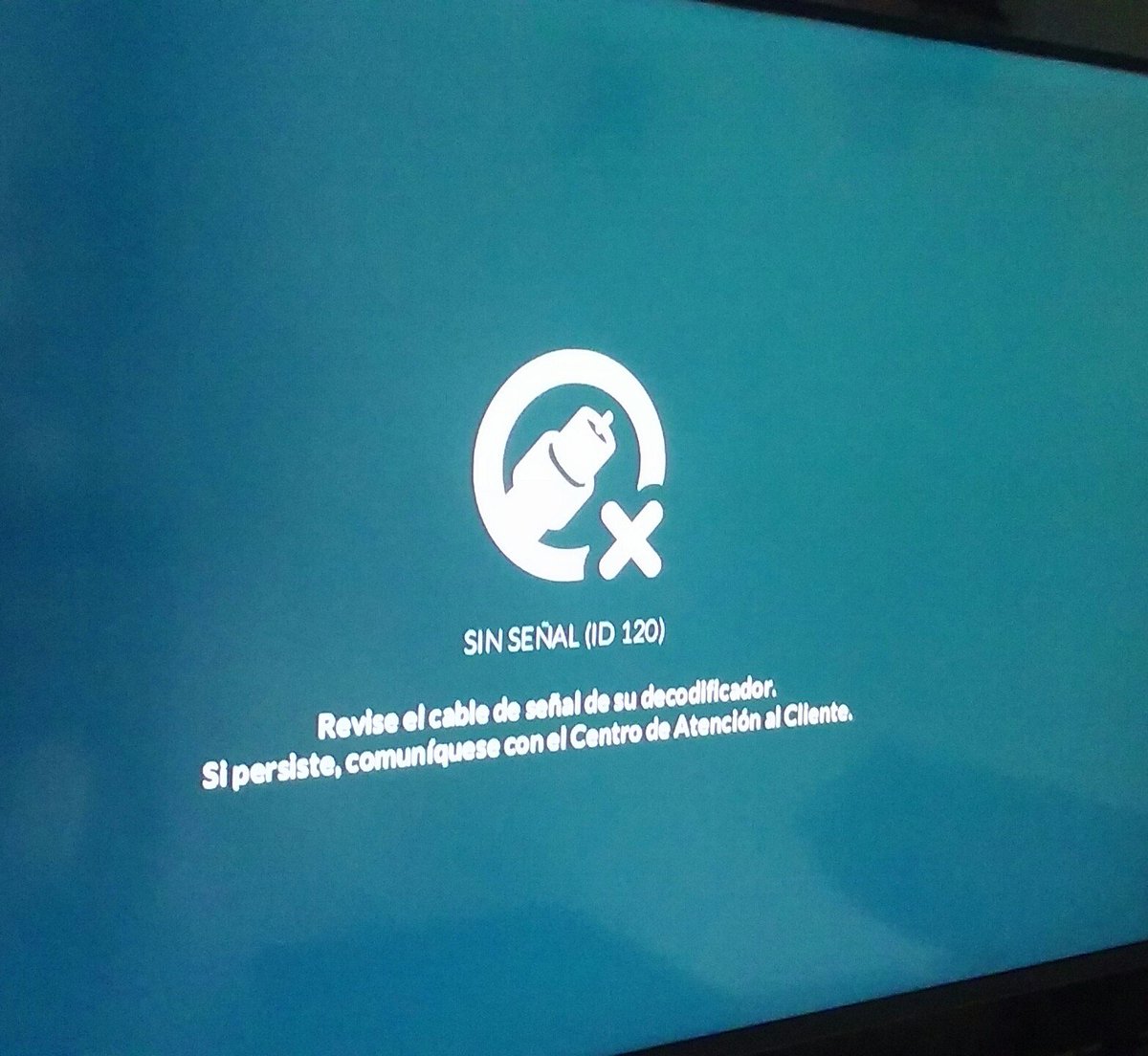Esto es <a href="/TeleCentroAr/">Telecentro</a> !!!! Asi todos los dias mas de una vez al dia.
Me pueden informar cual es la tarifa de SEÑAL DEFICIENTE???
#Verguenza #CaroAlPedo
#NoHayQueSerClienteDetelecentro
#SonUnosEstafadores