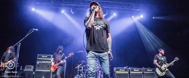 BLABBERMOUTHNET's tweet image. CANDLEBOX Announces 2019 Tour Dates; Entire Debut Album To Be Performed At Select Shows blabbermouth.net/news/candlebox…