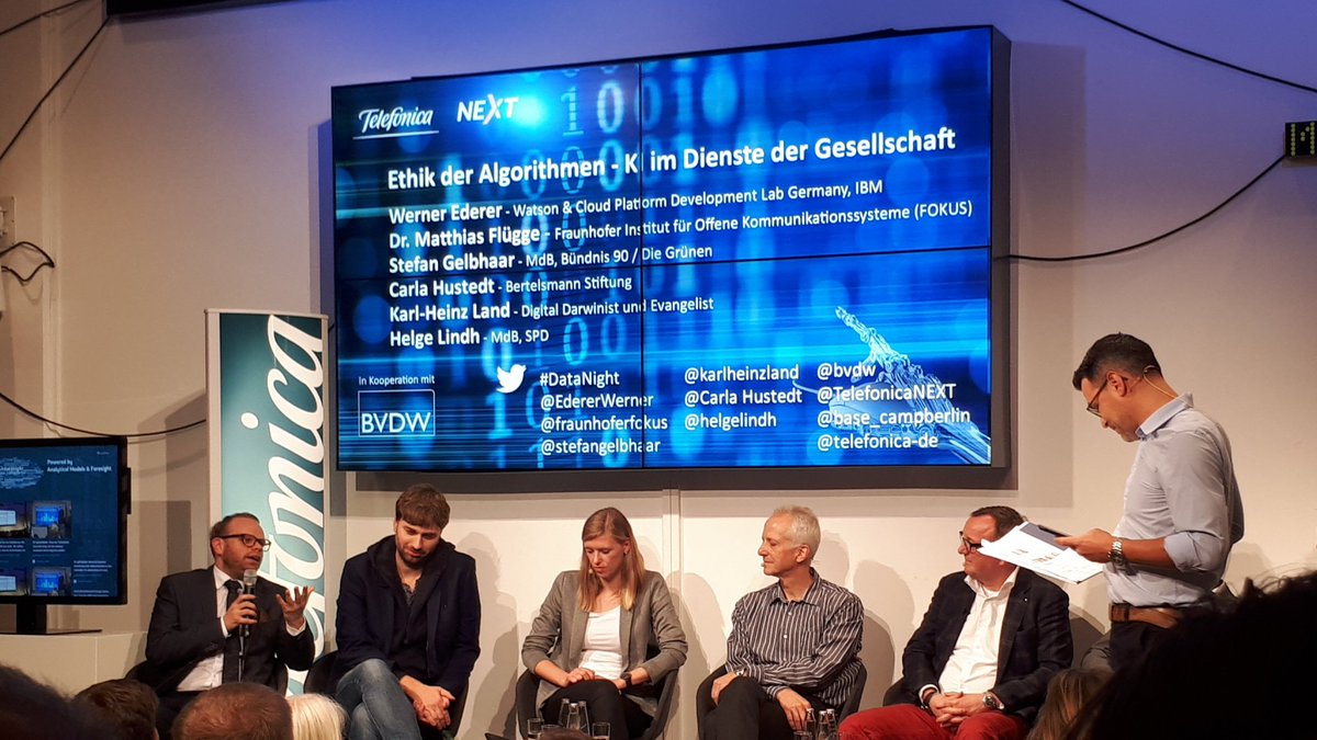 Fritjof_R's tweet image. .@helgelindh: Forderung nach Fonds für KI-Förderung von 1 Mrd. €. 

Ja, das wäre zukunftsgewandter als staatliche Dieselentschädigung. Haushaltswoche kommt ja.

@spdde braucht hier mehr Mut. @D64eV liefert wertvollen Input. #datanight