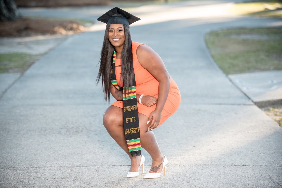 JUJULASHUN's tweet image. Life is a race, &amp;amp; what matters the most isn’t when a person crosses the finish line, but how strong they’ve grown along the way 🎓 📚📝#IssaGraduate #SSU #SSU18