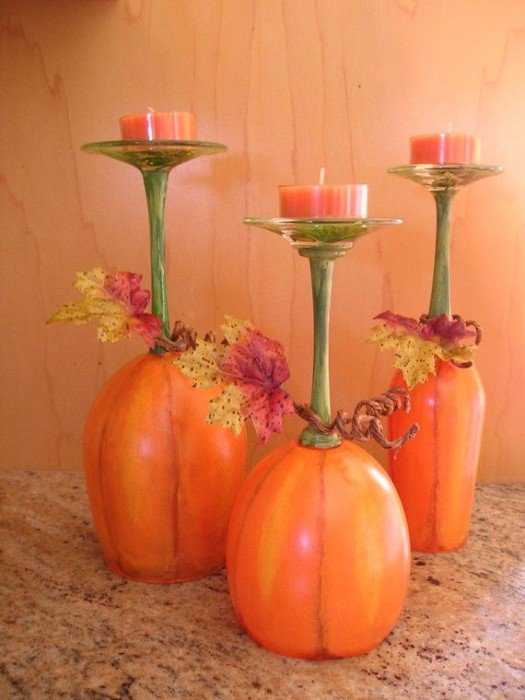 vcreekdiy's tweet image. DIY #Pumpkin Patch Wine Glass Candle Stand - diy.viralcreek.com/diy-pumpkin-pa…
#CandleStand #GlassStand