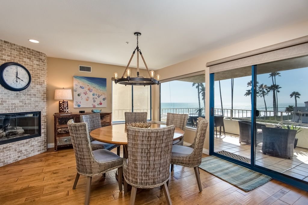 BeachsideVR's tweet image. This Ocean view #SanClemente vacation rental is available for November and into the winter! Just a few doors down from beach access at San Clemente's North Beach and steps to restaurants! Monthly rental only! Click for info or to book: bit.ly/twNBView