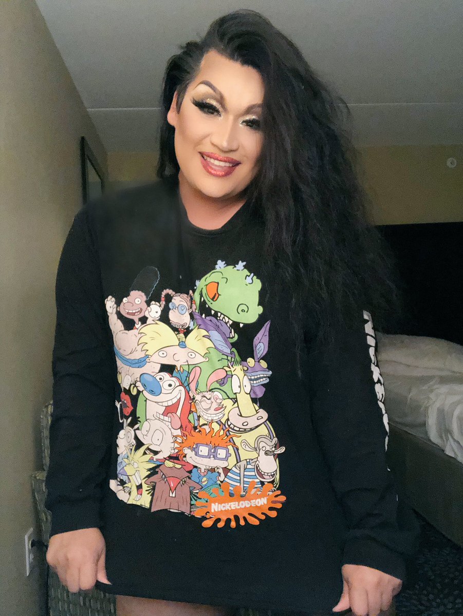 AdaVox's tweet image. Peep the shirt, thooooooo
#nickelodeon #AdaVox #rossdressforless #rossfinds #rpdr #americanidol #dragqueen
