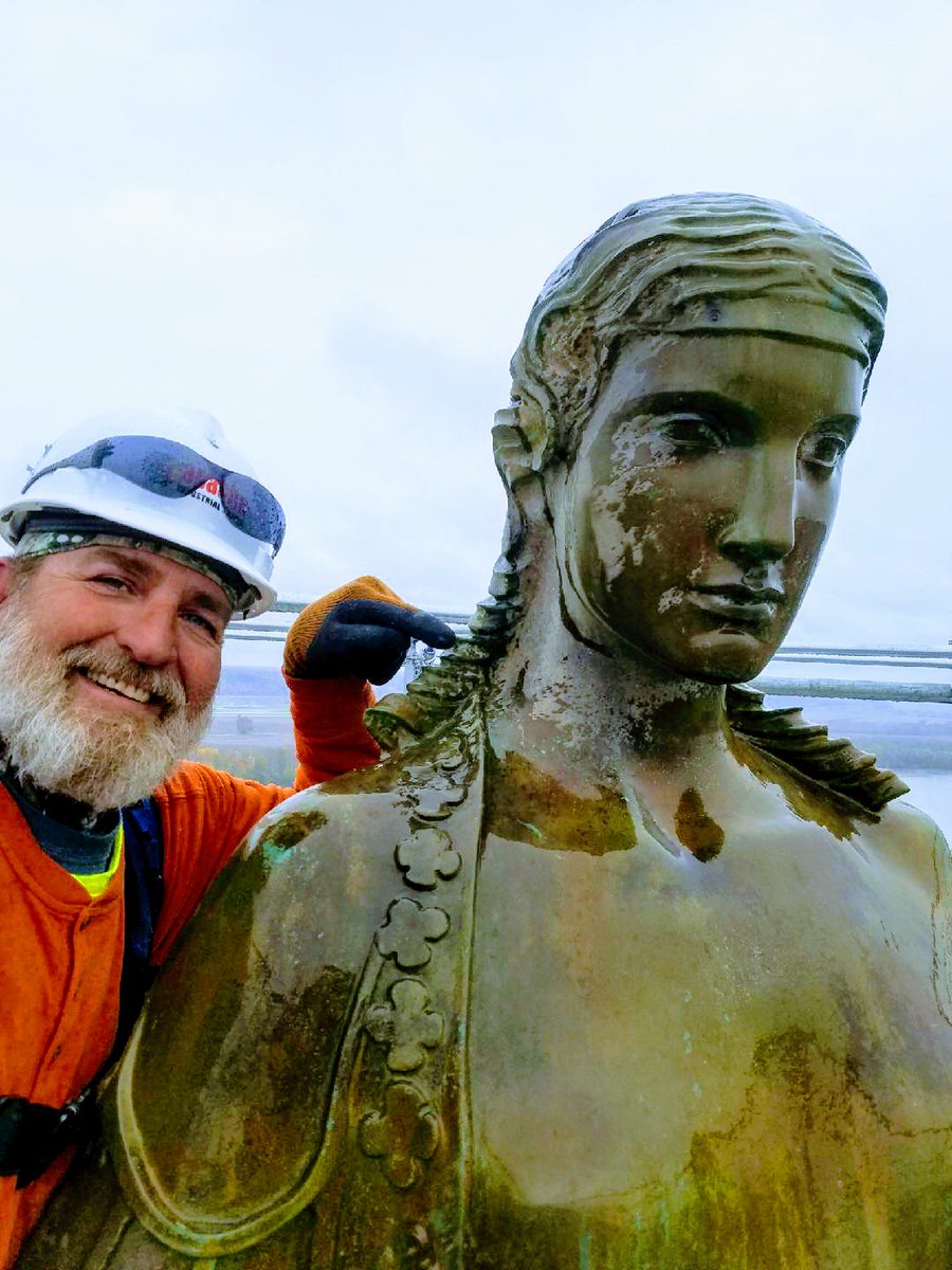 Ceres_MO's tweet image. Meet one of my biggest fans - Mike Farris! He posed with me when I had some work done in 1995 &amp;amp; has returned in 2018 to help prep me for my next makeover! We've both changed a bit, but I'm so thrilled to see him :) #CeresMO