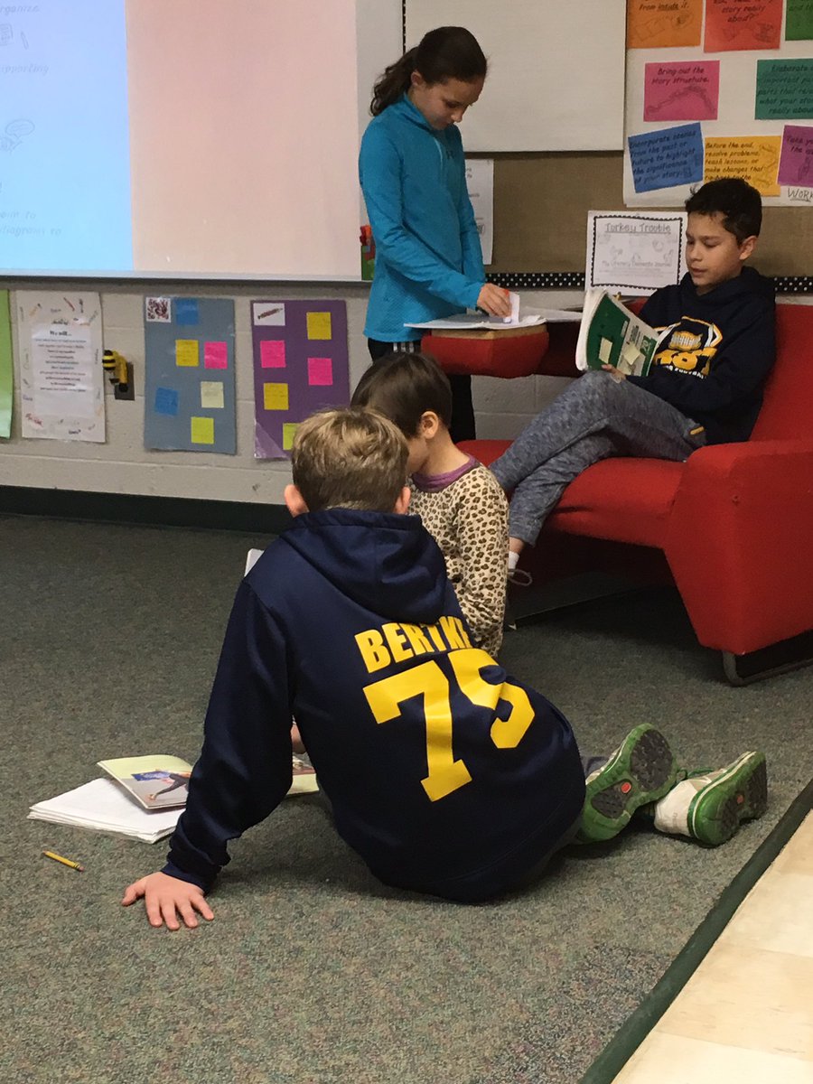 PrincipalCannon's tweet image. Mrs. Rieth’s 5th grade students learning strategies for determining implicit main ideas. Students also taught classmates through their nonfiction texts. #learningrocks