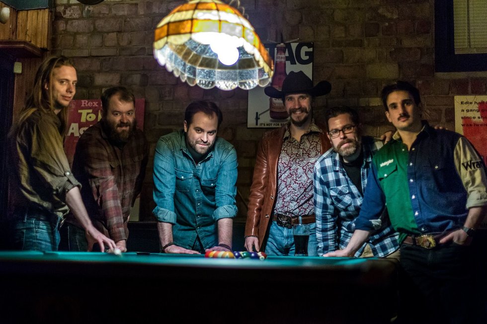 PopMatters's tweet image. #PREMIERE: Les Gruff &amp;amp; the Billy Goat (@LesGruff) bring a distinctly rural, soulful sound that feels as timely as it does emotionally vindicating in the way they so powerfully deliver songs such as "Evil Dancers". popm.at/2B0C9d8