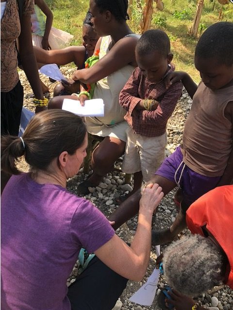 doterraHHF's tweet image. Kristin Van Wey received the doTERRA® 2018 Elevation Award for her impact being made in Haiti. The @LETSBracelet Lunar Tracking Bracelet is helping to empower women and families through fertility tracking, health education, employment and much more: bit.ly/2FfBwk3