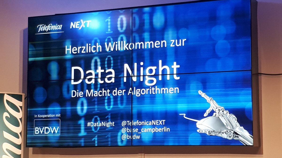 Fritjof_R's tweet image. Alles ist digital und so. 

#datanight