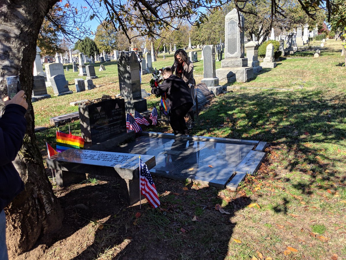 DavidMarinerDC's tweet photo. Trans Veterans and Service Members #WontBeErased Thanks to Lieutenant Commander Sheren Kelly, US Navy for being part of this year's #CenterMilitary Vets Day Ceremony along with all our trans vets & servicemembers. Learn more at https://t.co/EWcv4i4Mqf #WhitmanWalkerVoice https://t.co/rEmNWUo1Cs