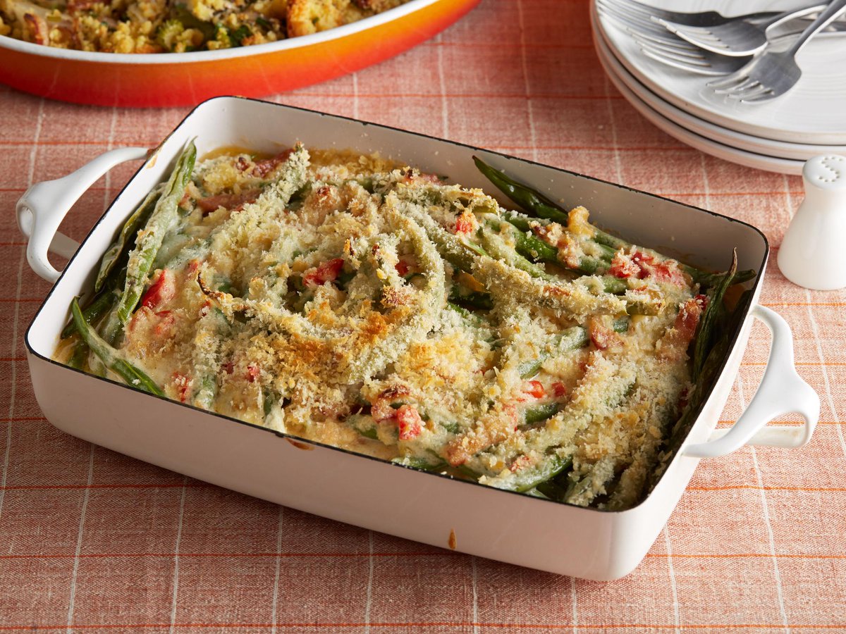 Recipe of the Day: @thepioneerwoman's Green Bean Casserole http://bit....