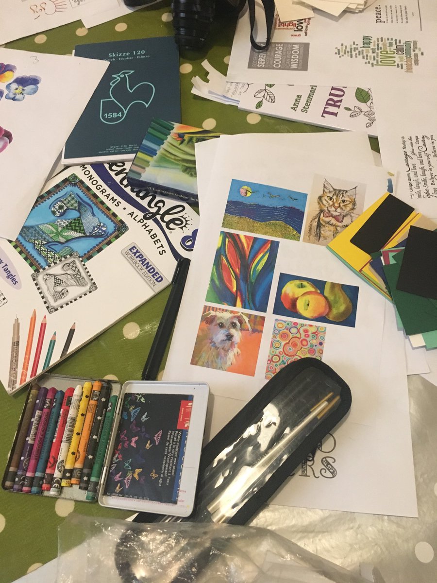 Come and get creative at our Art on Monday sessions at Lifeline 10.45am 😄 ⁦@TheGenesisTrust⁩