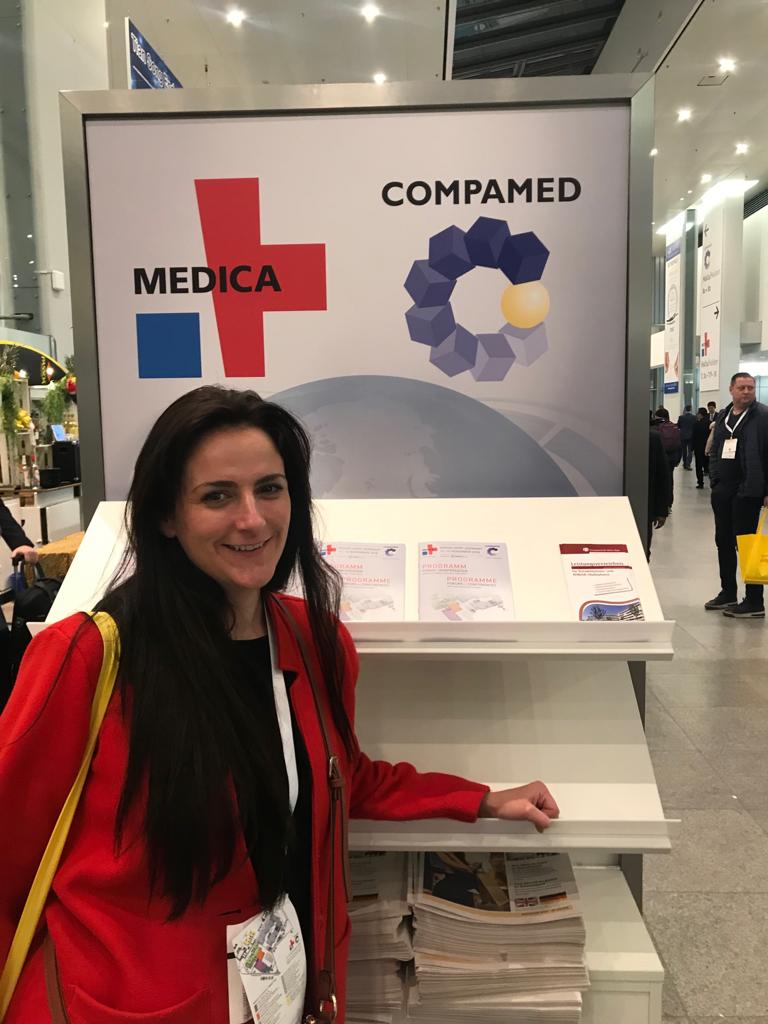 HS_Suzanne's tweet photo. Greetings from Dusseldorf where we are attending Medica and meeting with manufacturers and suppliers for our #hidradenitissuppurativa specific wound dressings. Big thank you to @Corkcoco for the invite.
#hsaware
#hidradenitis https://t.co/djAIrrNvRa