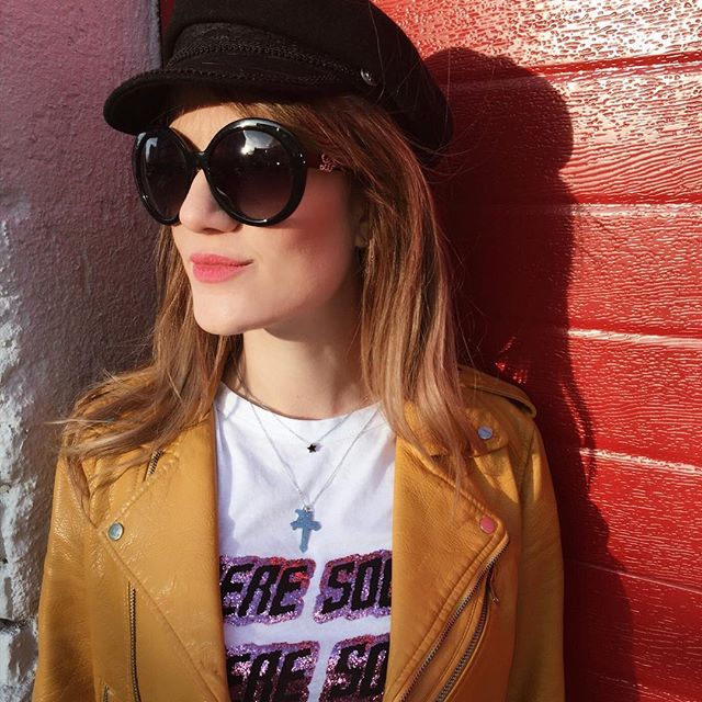 ThePrincessinB's tweet photo. Más vale lo nuevo conocido que el miedo a conocerlo....😉
¡Feliz dia mis amores!❤️ #quotes #quote  #theprincessinblack #fashionblogger #fashionstyle #beautyaddic #theprincessinb #fashionlover #streetstyle #goodvives #lifelover #rebbelgang https://t.co/cpk5ZGwyB9