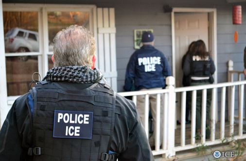 <a href="/RachelKleinfeld/">Rachel Kleinfeld</a>  says, "As society decivilizes, actual #violence becomes more expected and more prevalent," in a new interview with <a href="/SignatureReads/">Signature</a>.

Read her take on violence, law enforcement, and what we can do about it here: signature-reads.com/2018/11/rachel…